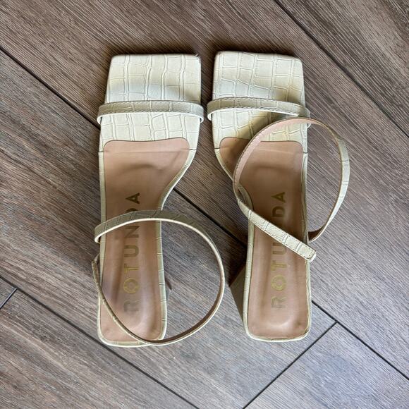 Cream square toed heels croc effect leather triangle heels size 7 - Picture 1 of 4